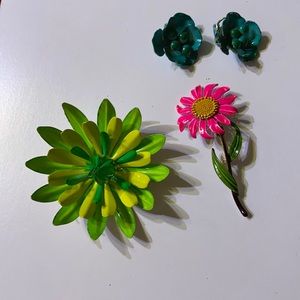 Vintage enamel flower jewelry lot